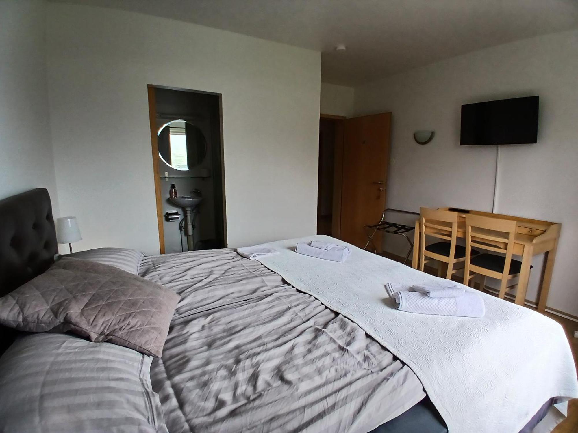 Guesthouse Talknafjoerthur ภายนอก รูปภาพ